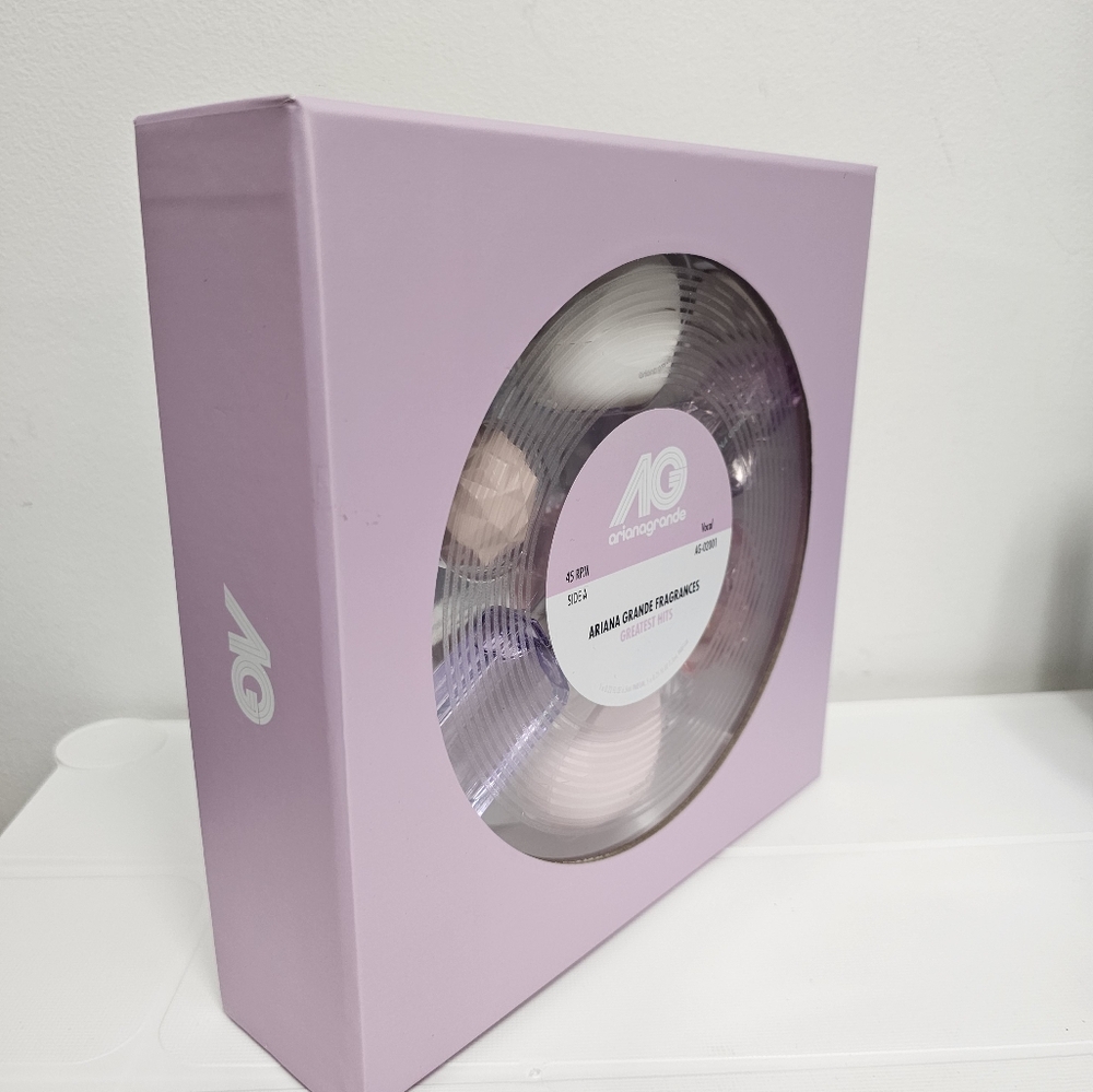 Ariana Grande 6 Piece Mini Coffret Limited Edition Holiday Fragrance Gift Set - Picture 4 of 6